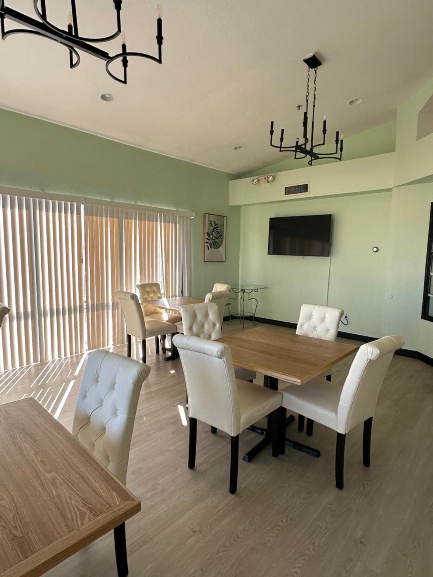 Hotel Rising Phoenix Ngoại thất bức ảnh