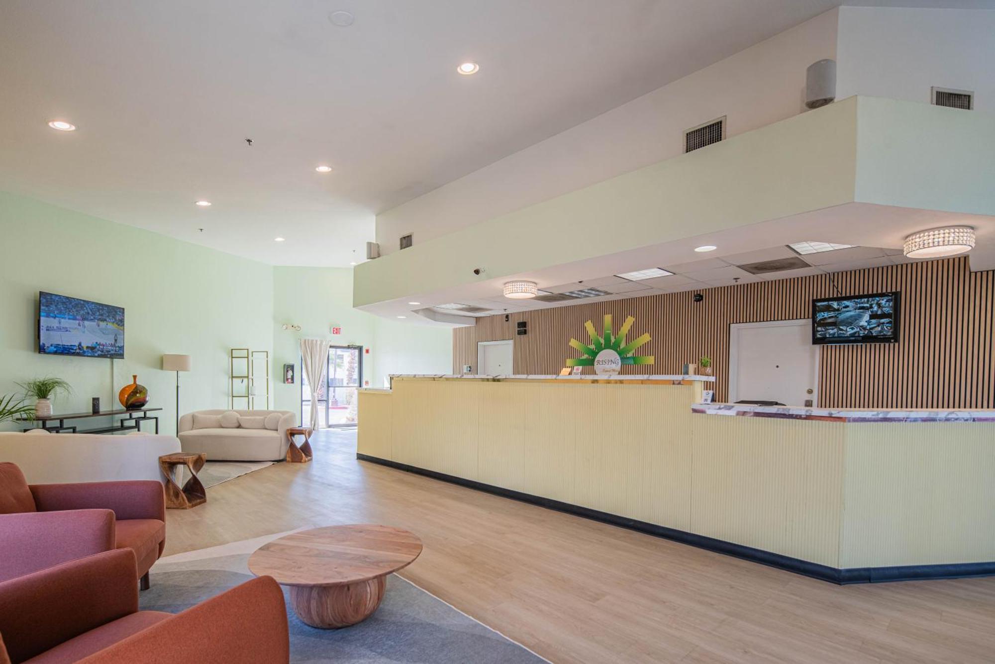 Hotel Rising Phoenix Ngoại thất bức ảnh